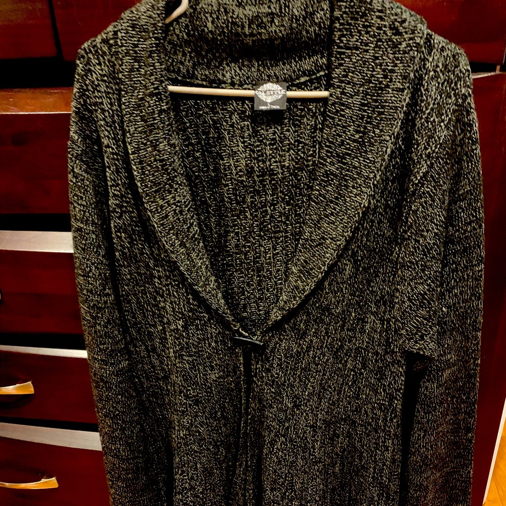 Sweater and vest never worn